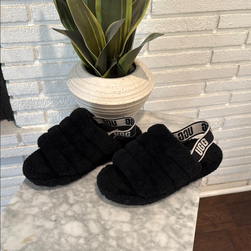 UGG Black Fluffy Slide Sandals